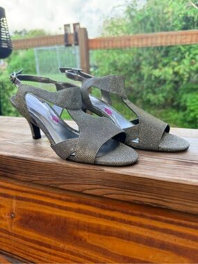 Ros Hommerson Flapper Ladies Metallic Silver Strappy Heeled Sandals